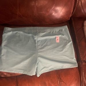 Price and size on pictures